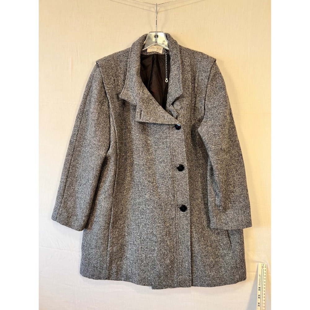 Ashley Scott Vintage 100% Pure Wool Herringbone Coat Grey Black Made in USA